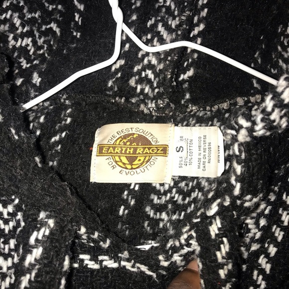 Comfortable sweater jacket - Picture 3 of 3